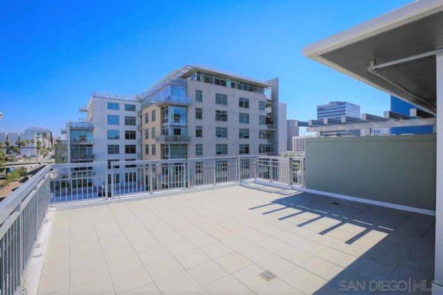 1580 Union St 705, San Diego, CA 92101