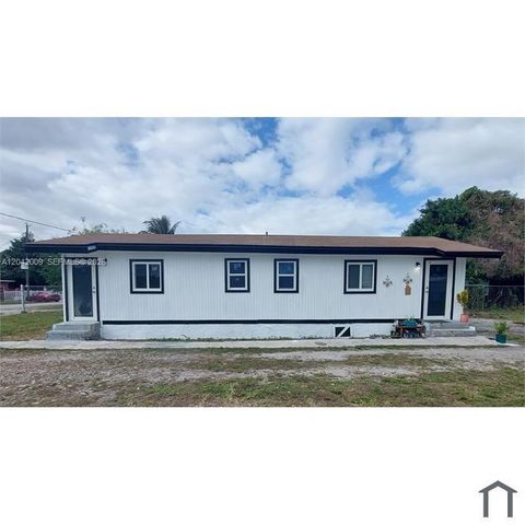2927 NW 60th St, Miami, FL 33142