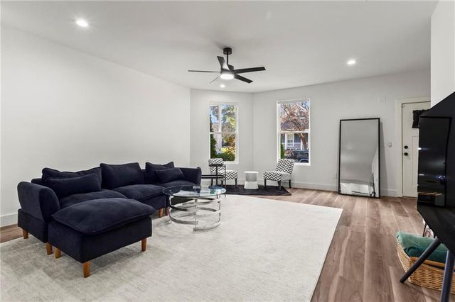 598 Formwalt SW Street, Atlanta, GA 30312