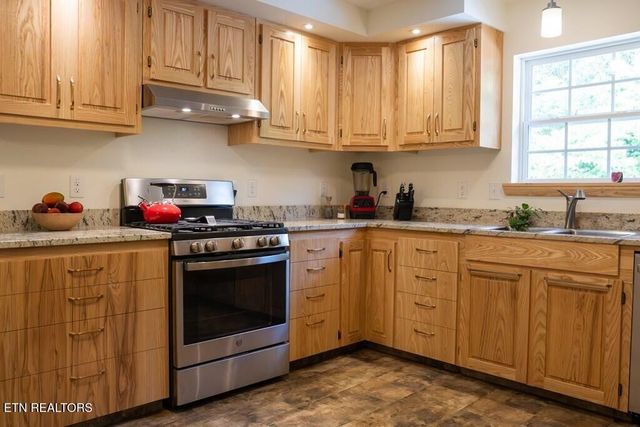 1518 Cummingsville And Sparkman Rd, Doyle, TN 38559