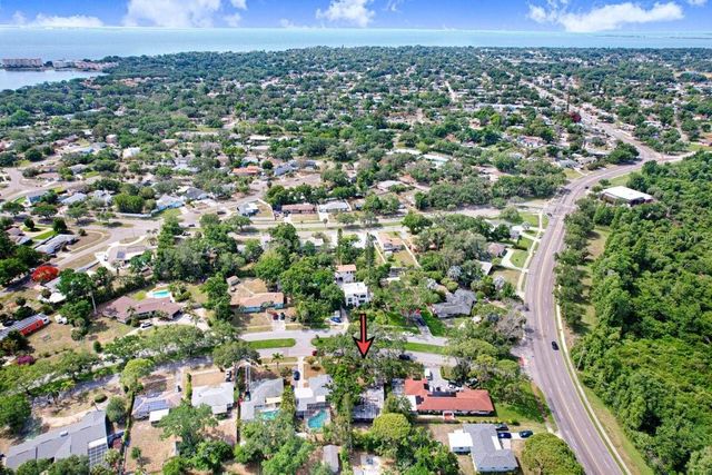 779 BAYOU BLVD S, St Petersburg, FL 33705
