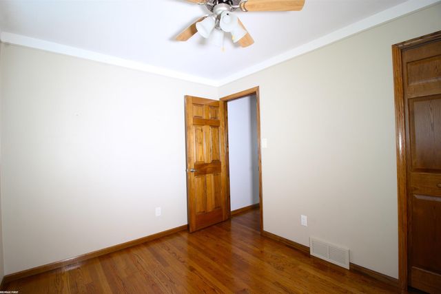 8436 Fairfax Drive, Sterling Heights, MI 48312