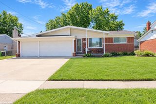 8436 Fairfax Drive, Sterling Heights, MI 48312