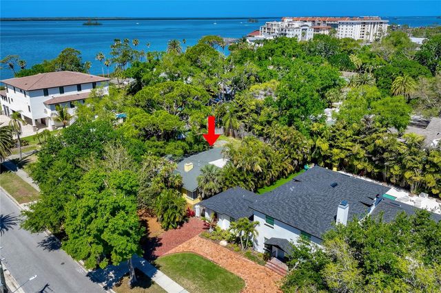 224 LYNDHURST STREET, Dunedin, FL 34698