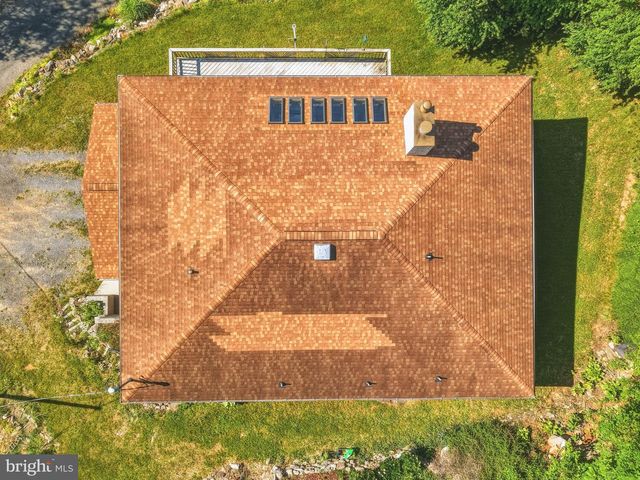 1639 SUGAR HILL RD, Maurertown, VA 22644