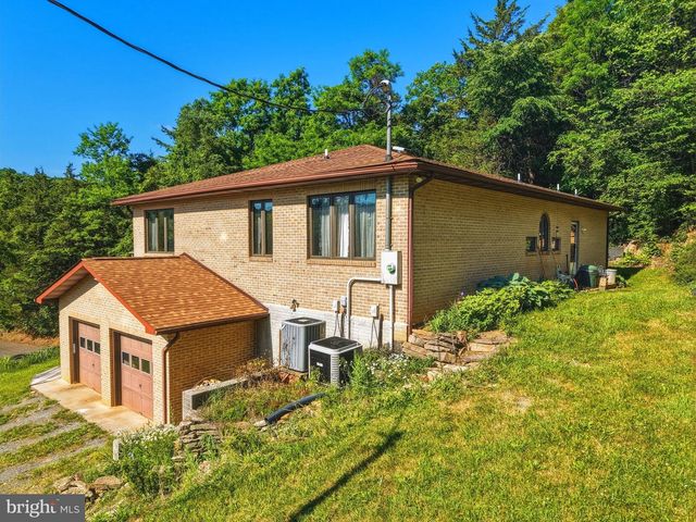 1639 SUGAR HILL RD, Maurertown, VA 22644