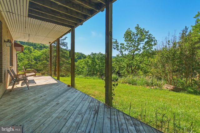 1639 SUGAR HILL RD, Maurertown, VA 22644