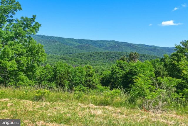 1639 SUGAR HILL RD, Maurertown, VA 22644