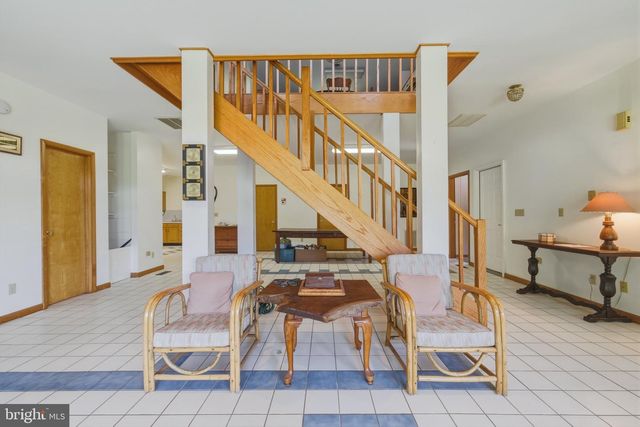 1639 SUGAR HILL RD, Maurertown, VA 22644