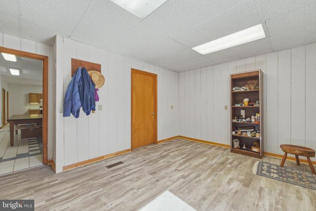 1639 SUGAR HILL RD, Maurertown, VA 22644