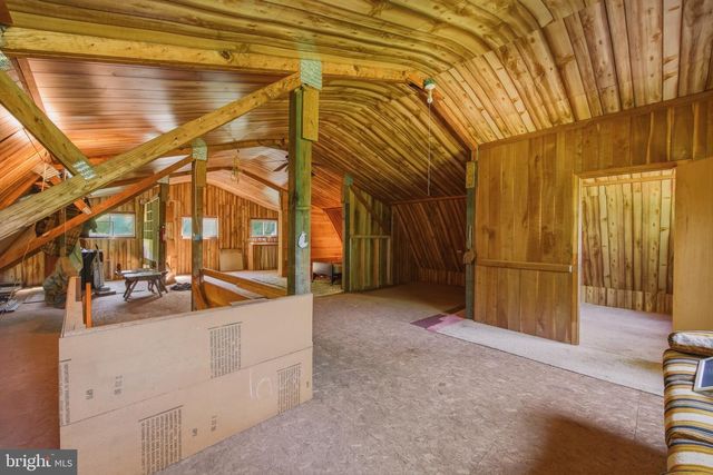 1639 SUGAR HILL RD, Maurertown, VA 22644