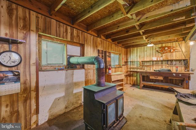 1639 SUGAR HILL RD, Maurertown, VA 22644