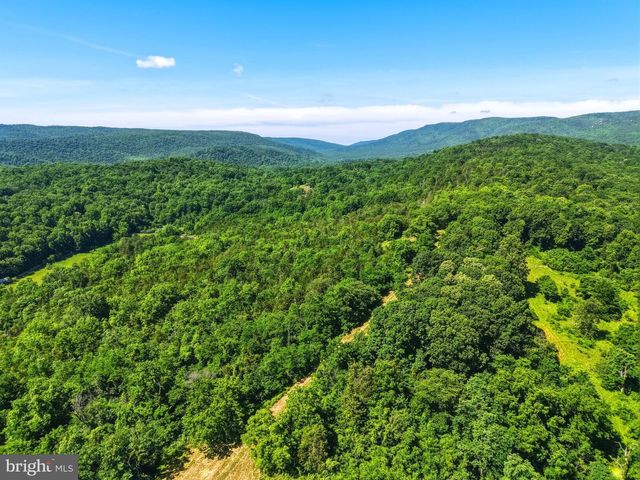 1639 SUGAR HILL RD, Maurertown, VA 22644