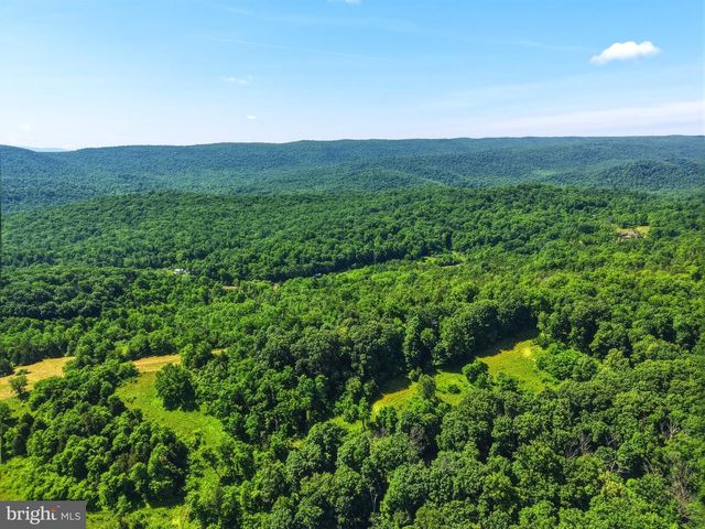 1639 SUGAR HILL RD, Maurertown, VA 22644