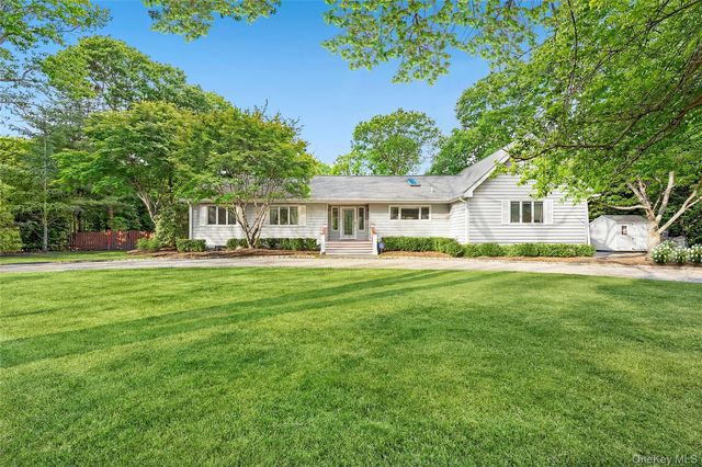 47 Bridle Path, Remsenburg, NY 11960