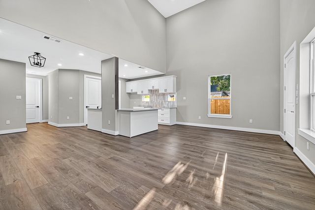 3826 Rosemont Street, Houston, TX 77051