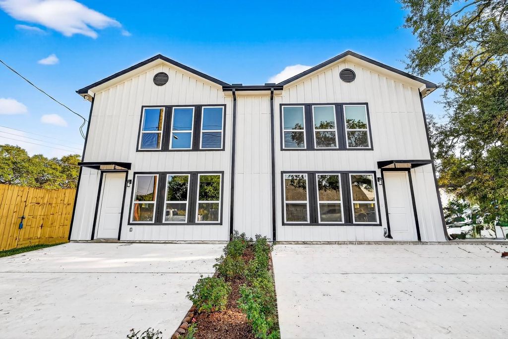 3826 Rosemont Street, Houston, TX 77051