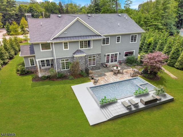 1 Cora Way, Millburn Twp., NJ 07078