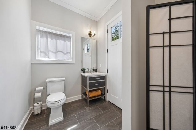 1 Cora Way, Millburn Twp., NJ 07078