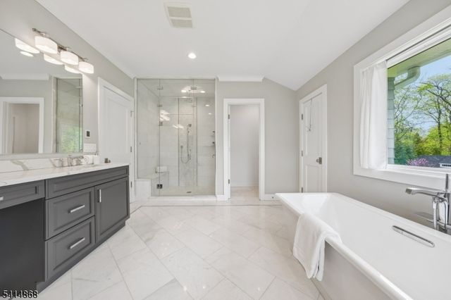 1 Cora Way, Millburn Twp., NJ 07078