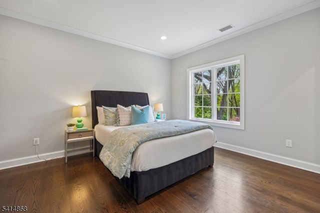 1 Cora Way, Millburn Twp., NJ 07078