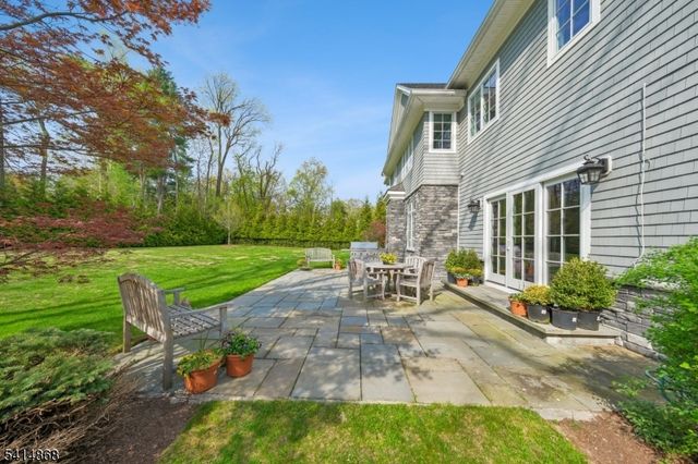 1 Cora Way, Millburn Twp., NJ 07078