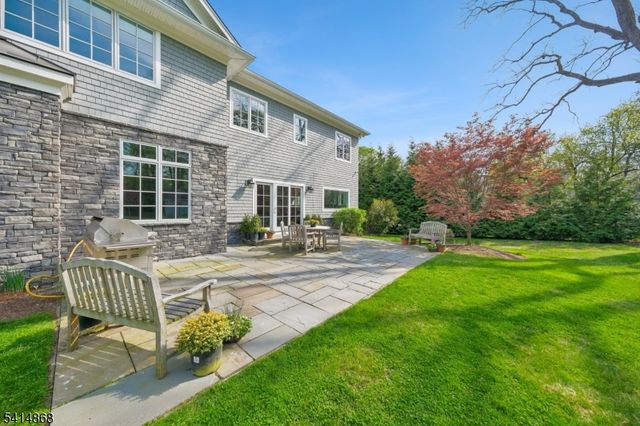 1 Cora Way, Millburn Twp., NJ 07078