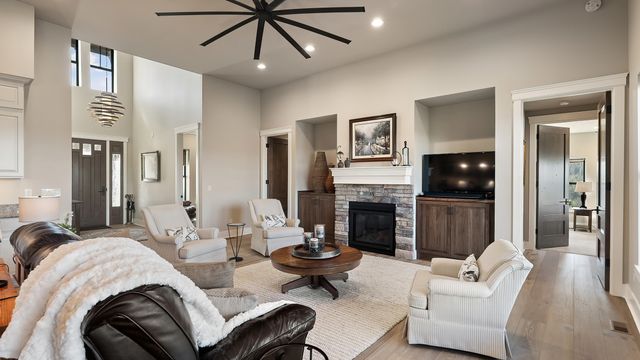 18524 N Valley Rd, Nine Mile Falls, WA 99026