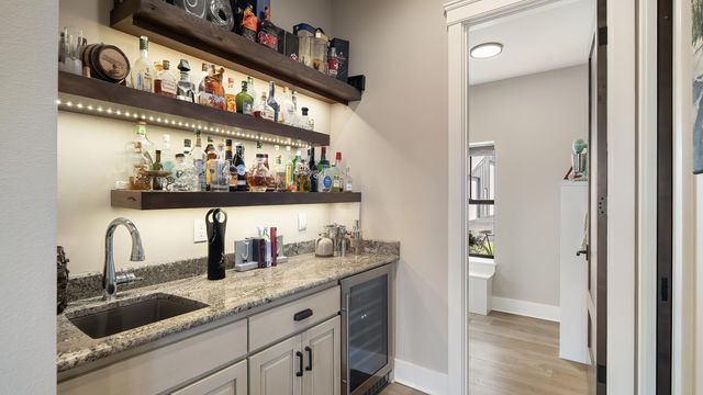 18524 N Valley Rd, Nine Mile Falls, WA 99026