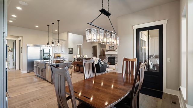 18524 N Valley Rd, Nine Mile Falls, WA 99026