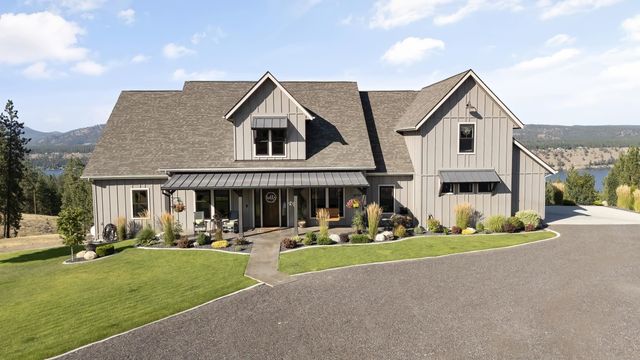 18524 N Valley Rd, Nine Mile Falls, WA 99026