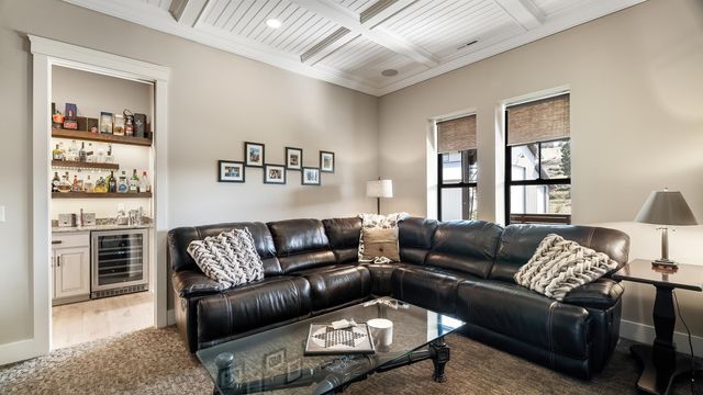 18524 N Valley Rd, Nine Mile Falls, WA 99026