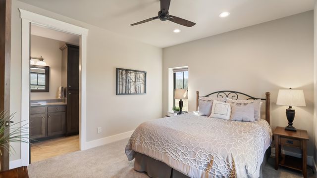 18524 N Valley Rd, Nine Mile Falls, WA 99026