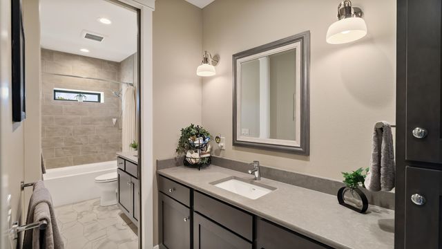 18524 N Valley Rd, Nine Mile Falls, WA 99026