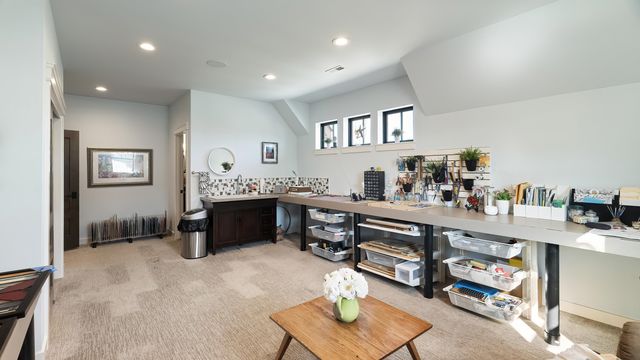 18524 N Valley Rd, Nine Mile Falls, WA 99026