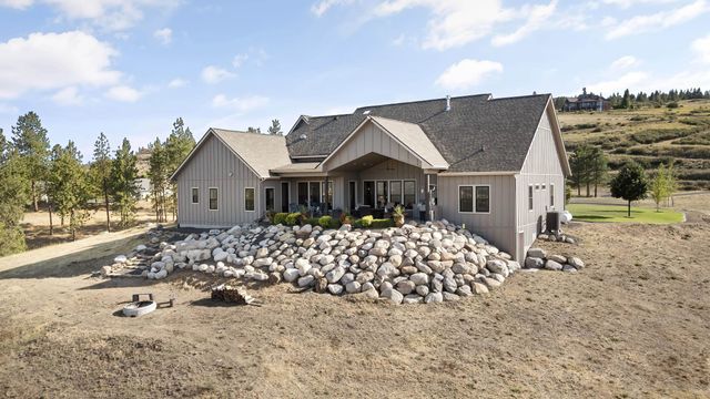 18524 N Valley Rd, Nine Mile Falls, WA 99026