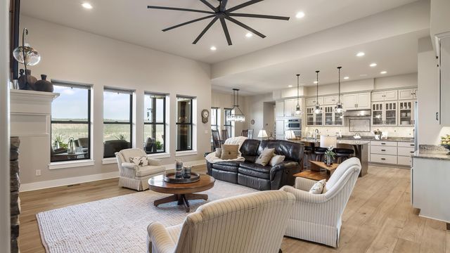 18524 N Valley Rd, Nine Mile Falls, WA 99026