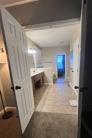 1081 Avery Trace Cir, Hendersonville, TN 37075