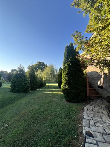 1081 Avery Trace Cir, Hendersonville, TN 37075