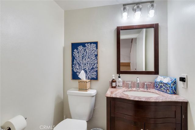 966 Michael D, Corona, CA 92881