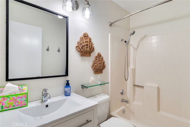 966 Michael D, Corona, CA 92881