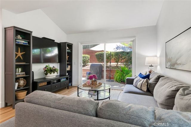 966 Michael D, Corona, CA 92881