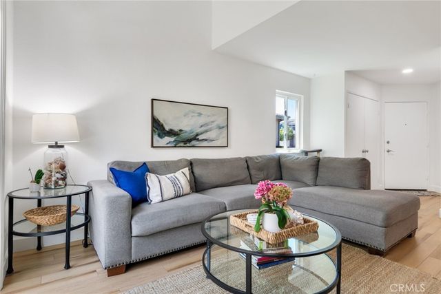 966 Michael D, Corona, CA 92881