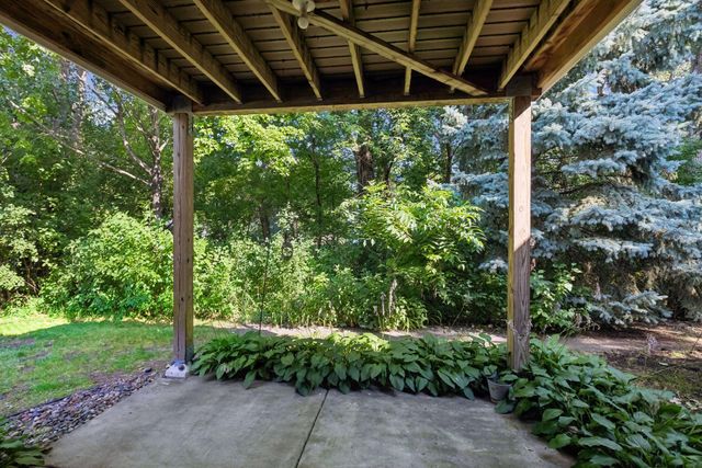 8865 Norway Street NW, Coon Rapids, MN 55433