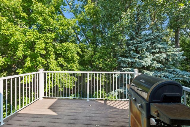 8865 Norway Street NW, Coon Rapids, MN 55433