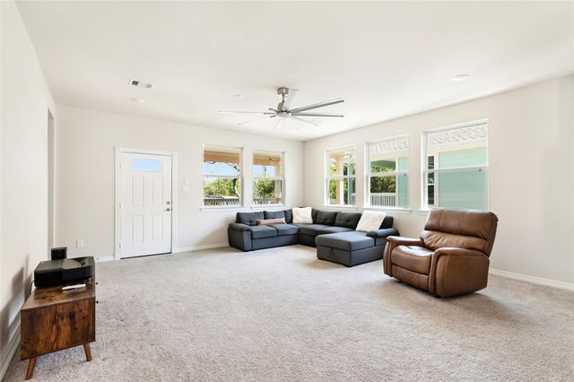 353 Bay Oaks Drive, La Porte, TX 77571