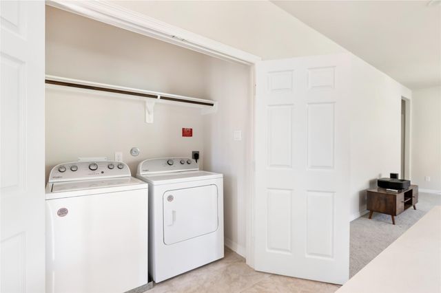 353 Bay Oaks Drive, La Porte, TX 77571