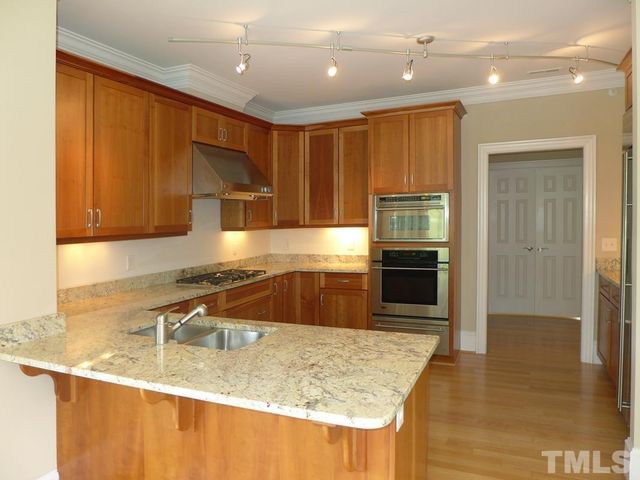 413 W Barbee Chapel Road, Chapel Hill, NC 27517