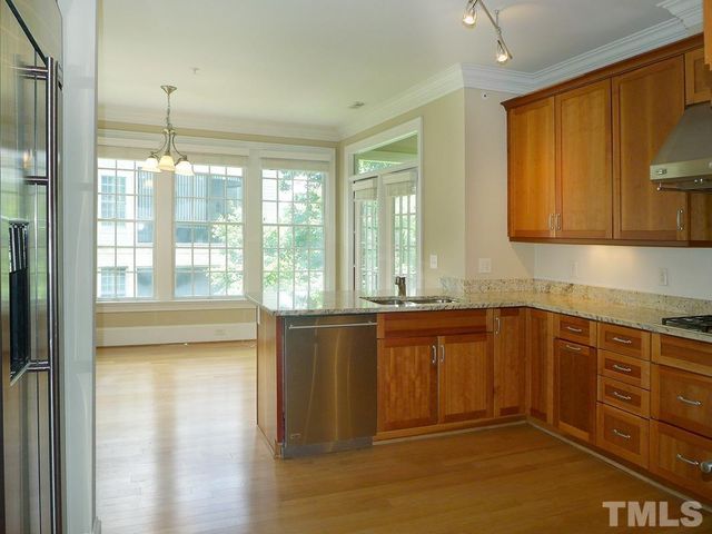 413 W Barbee Chapel Road, Chapel Hill, NC 27517