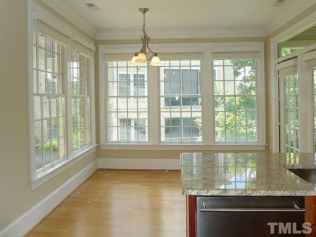 413 W Barbee Chapel Road, Chapel Hill, NC 27517